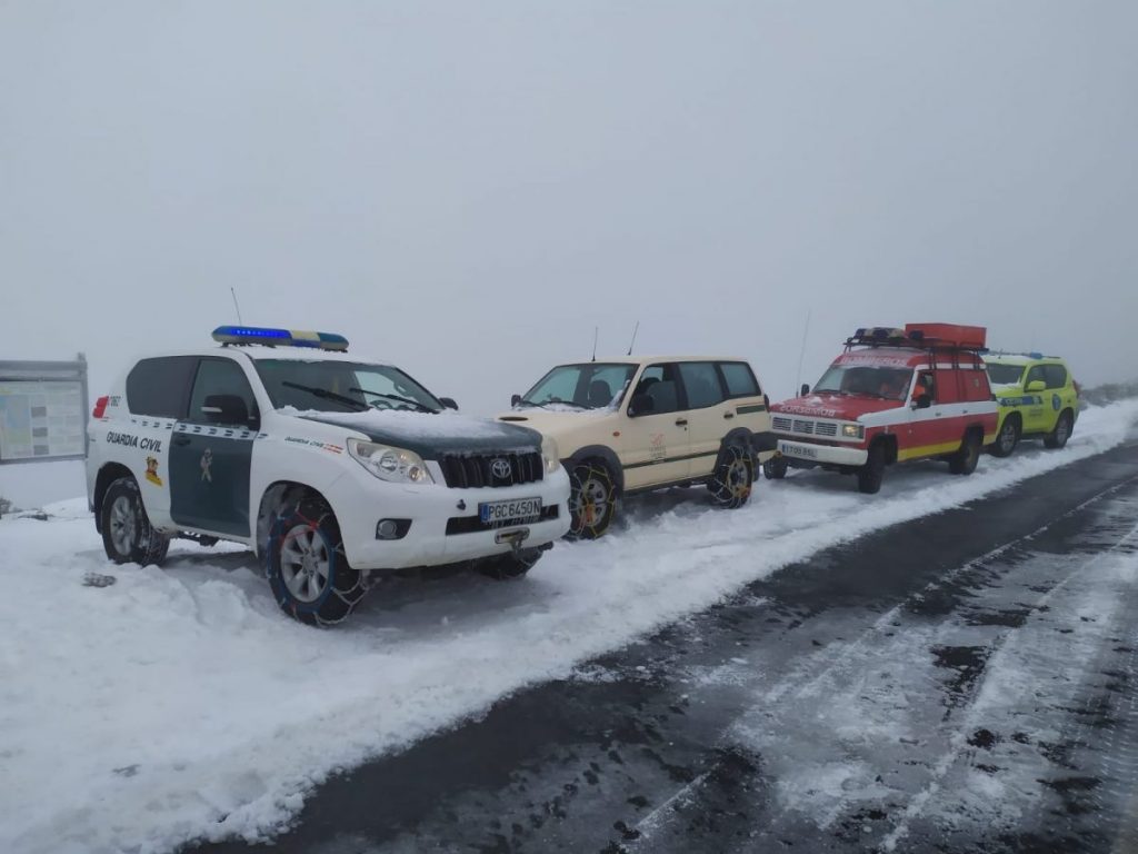 Algunos de los vehículos intervinientes en el operativo | BOMBEROS LA PALMA