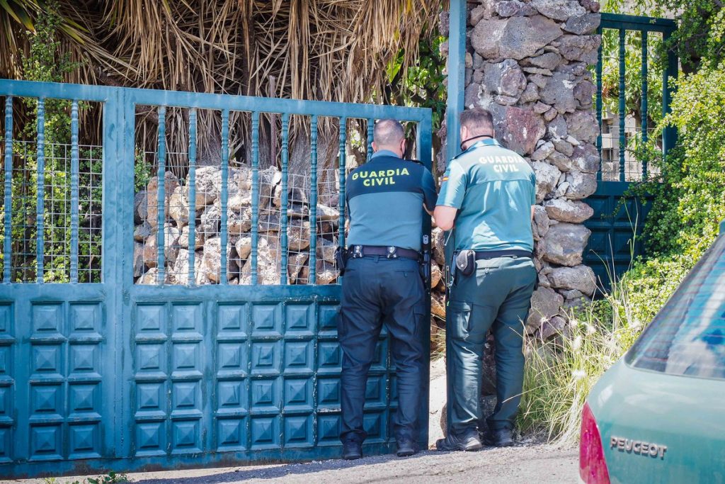 Ya la semana pasada agentes de la Guardia Civil rastrearon esta vivienda y la finca que la rodea en la zona de Igueste de Candelaria