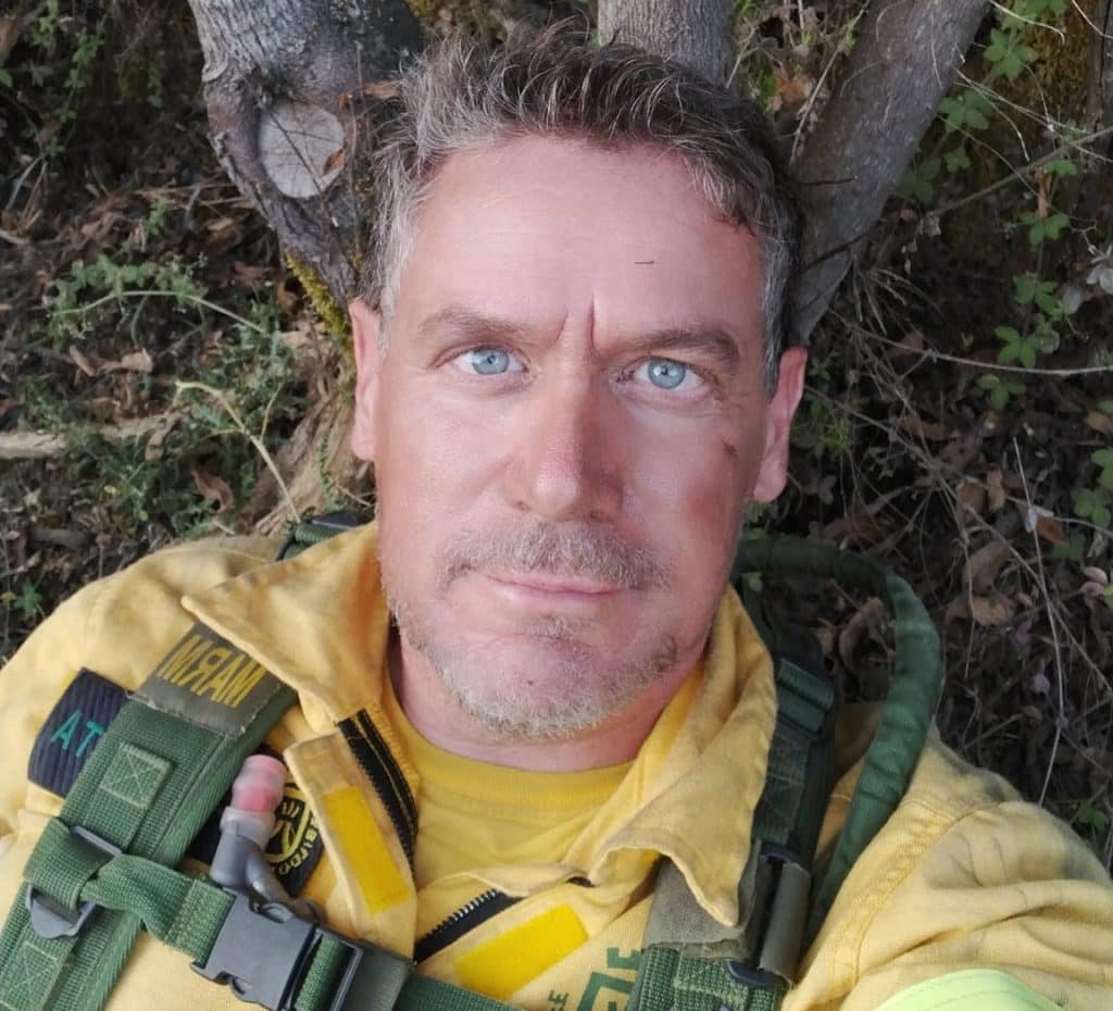 La carta del bombero Fran al “pirómano” de Tenerife: “No perdono que me separes 15 horas de mi familia”