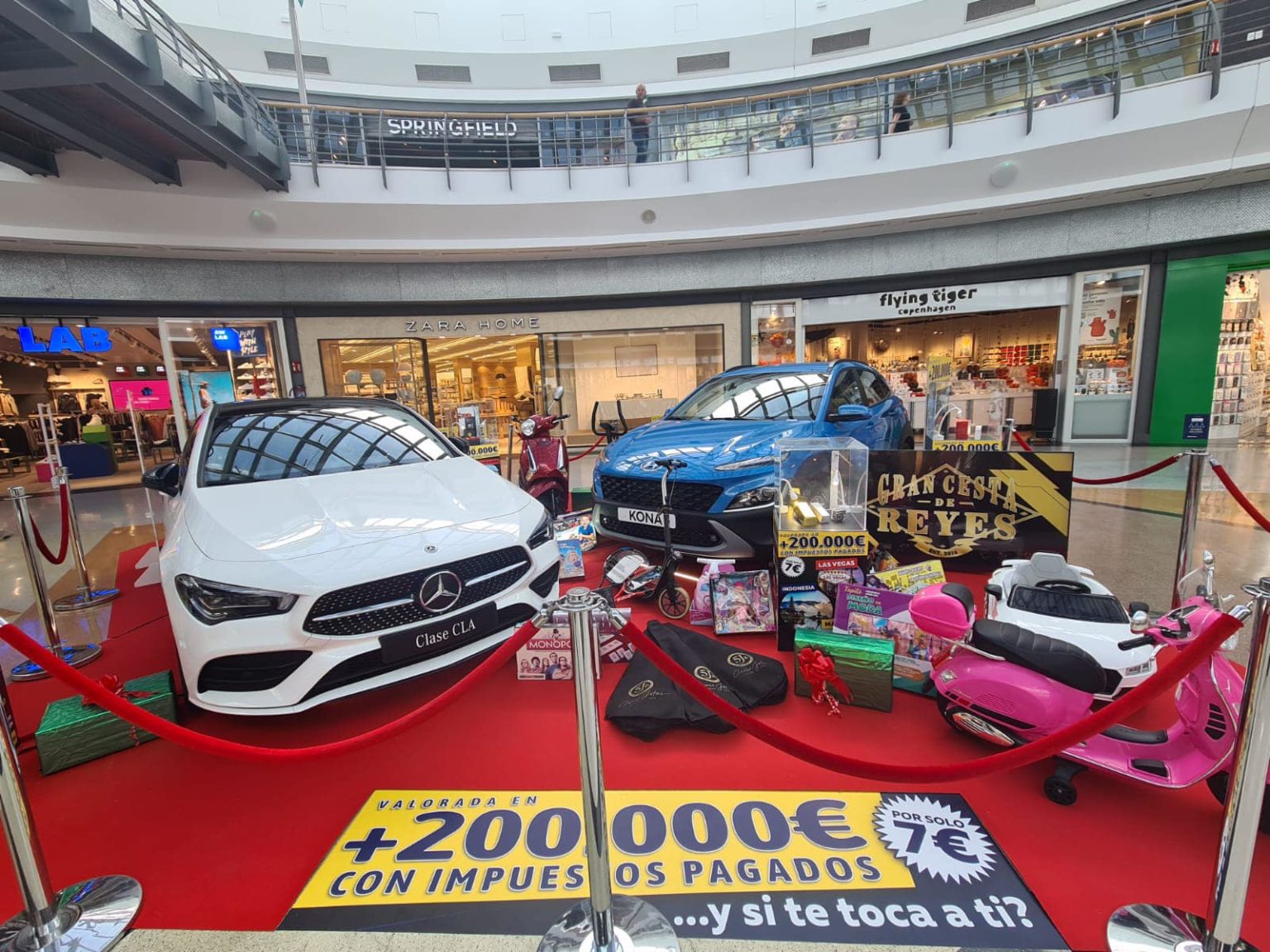 Sortean una cesta de Navidad valorada en 200.000 euros