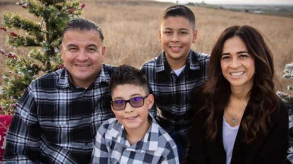 Diagnostican cáncer terminal a los padres de una familia con semanas de diferencia