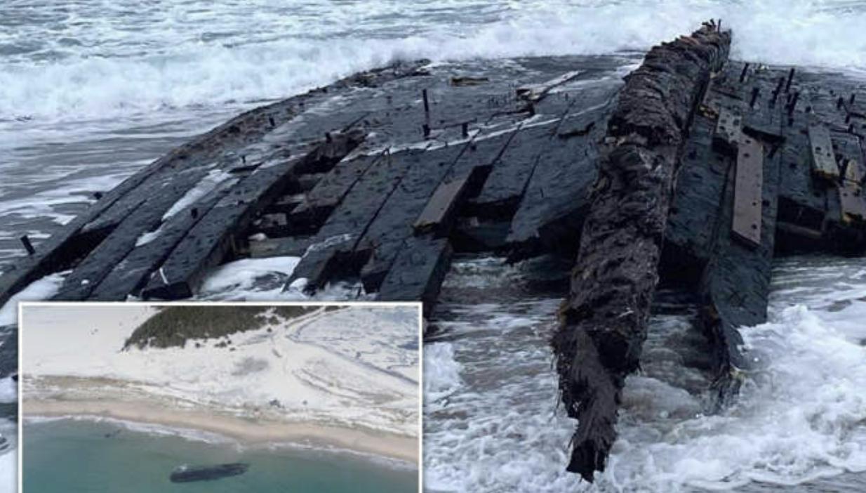 A Mysterious Ghost Shipwreck Appears On A Beach Centuries After The Sinking Canariasenred