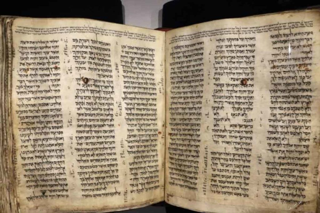 Biblia antigua descubrimiento