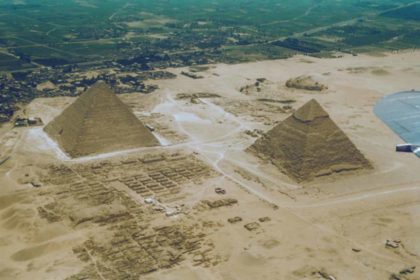 base de la Gran Pirámide de Giza