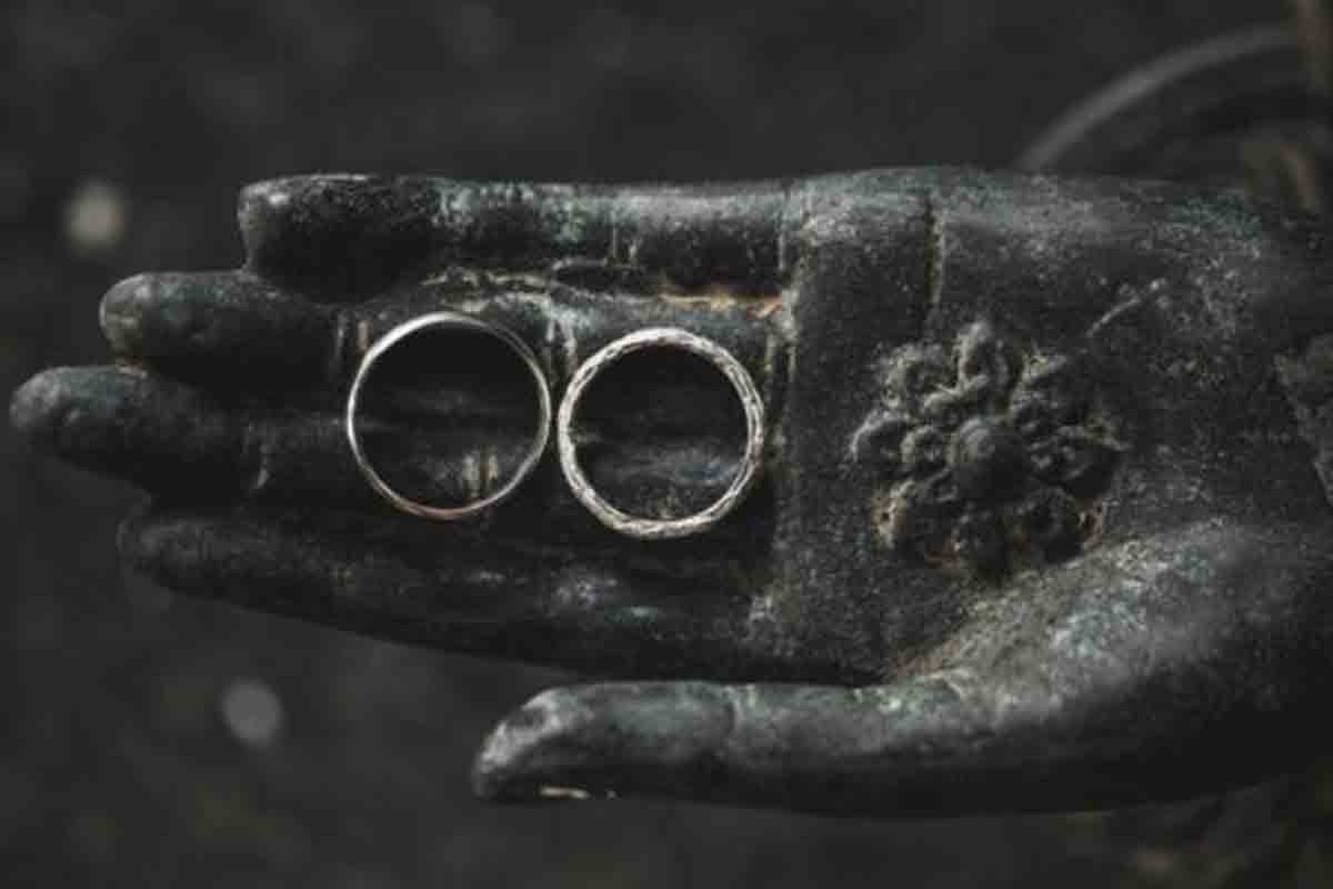 Anillo descubierto arqueólogos