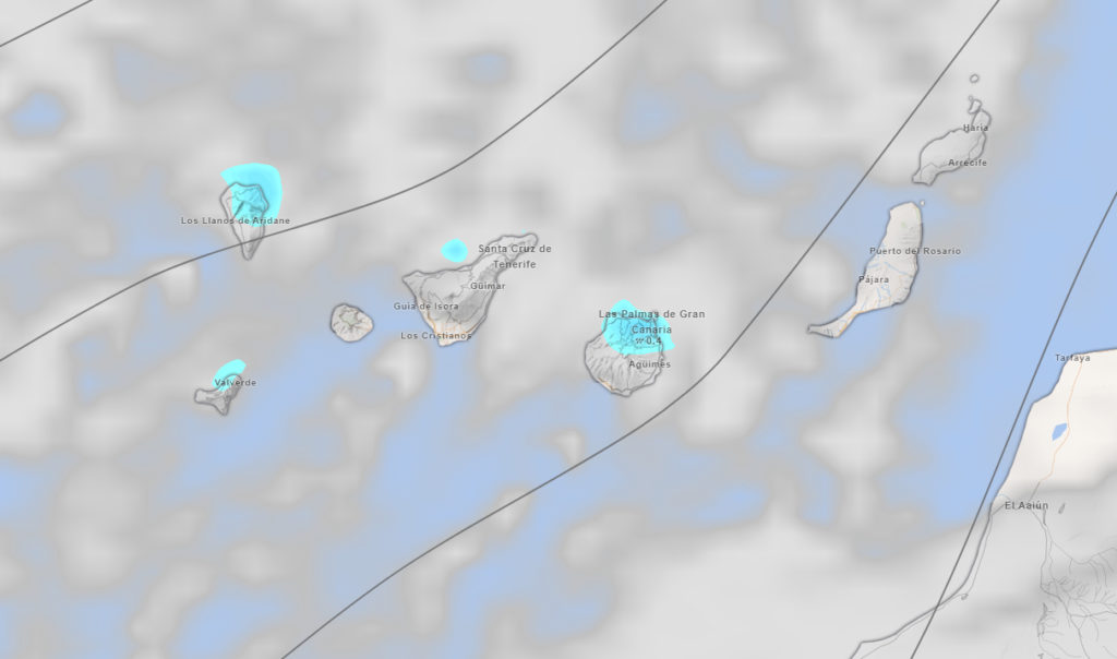 Cielo nuboso sobre varias islas de Canarias con previsión meteorológica de la AEMET para el fin de semana con lloviznas en el norte y viento del nordeste