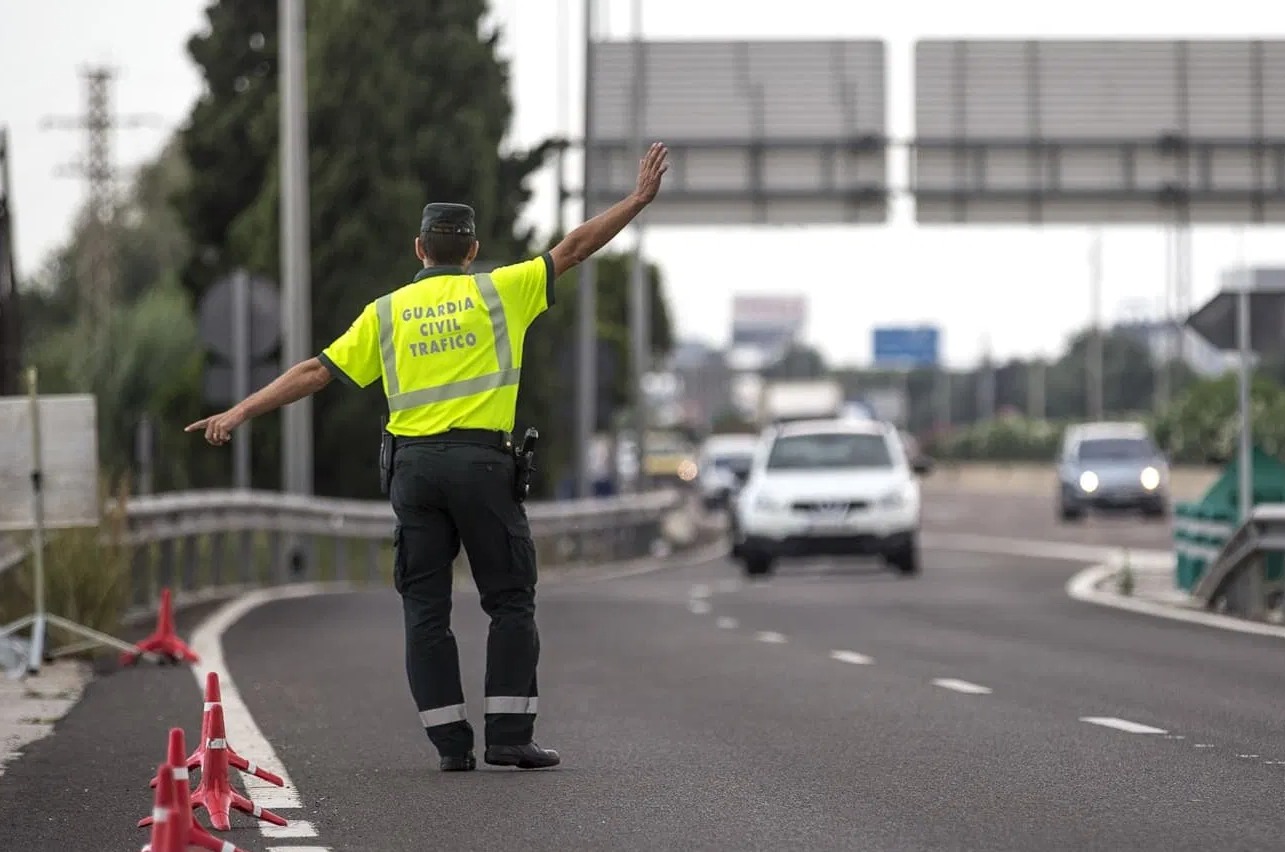 Multas de 1.000 euros y seis puntos: por qué cada vez más conductores dan positivo en drogas en España
