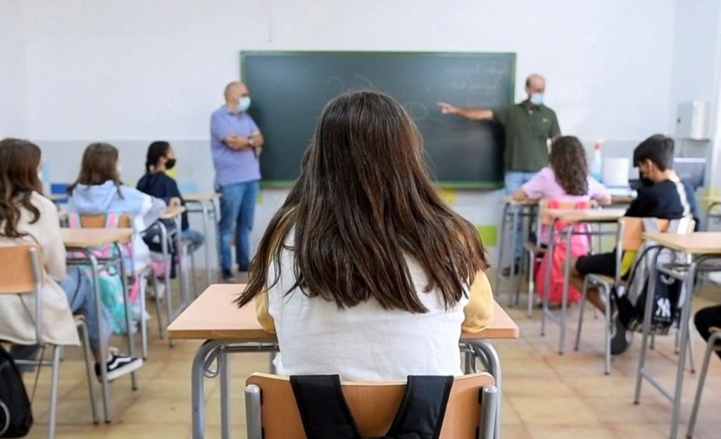 Ayudas y becas Canarias